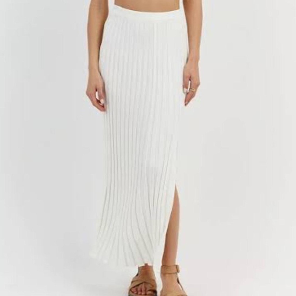 DISSH White Pencil Skirt